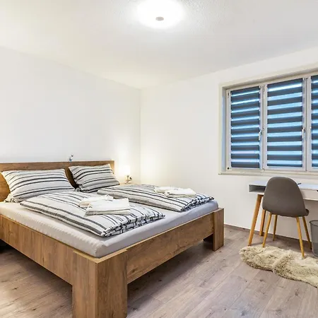 Burghalde Mit Sauna 펜션 *